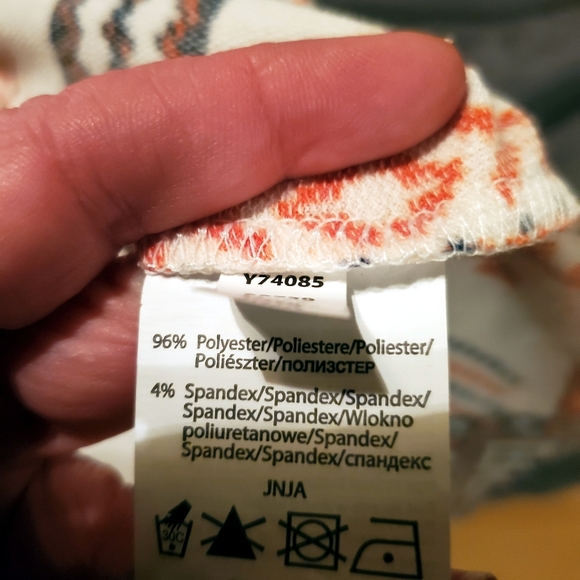 Venus ivory orange brown Sleeveless deep plunge Blouse M NWOT - Picture 6 of 6